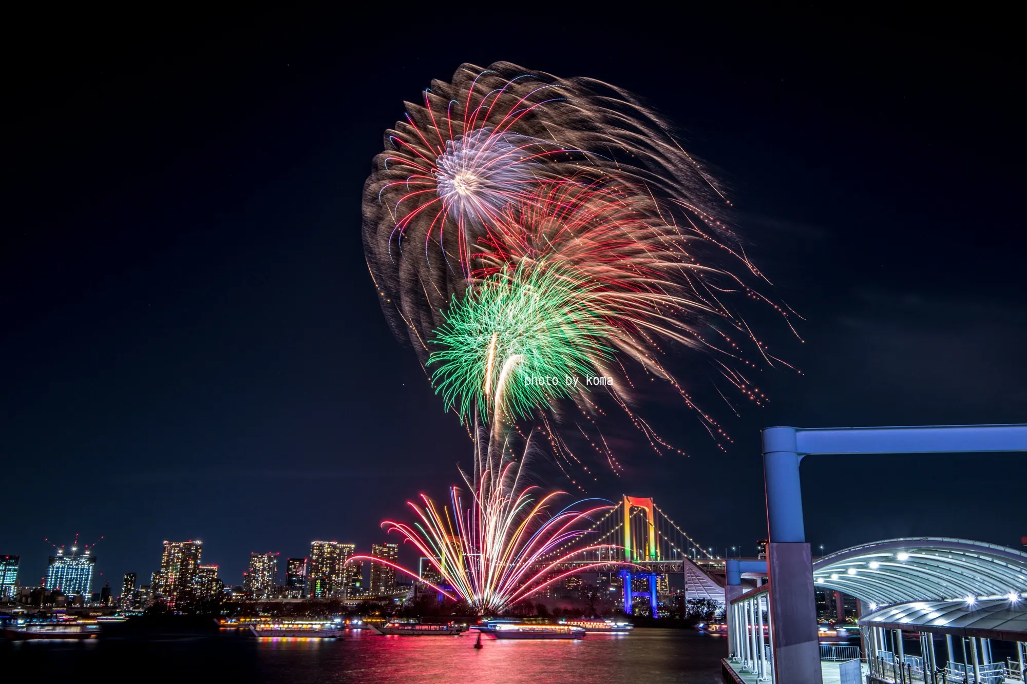 お台場レインボー花火の画像